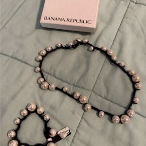 Banana Republic Black and Pearl Necklace